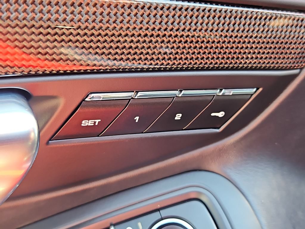 Used 2019 Porsche 911 4 Coupe AWD/4WD image 22