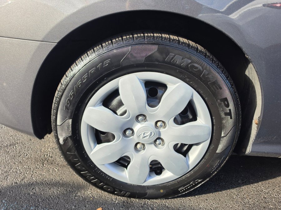 Used 2008 Hyundai Elantra SE FWD image 9