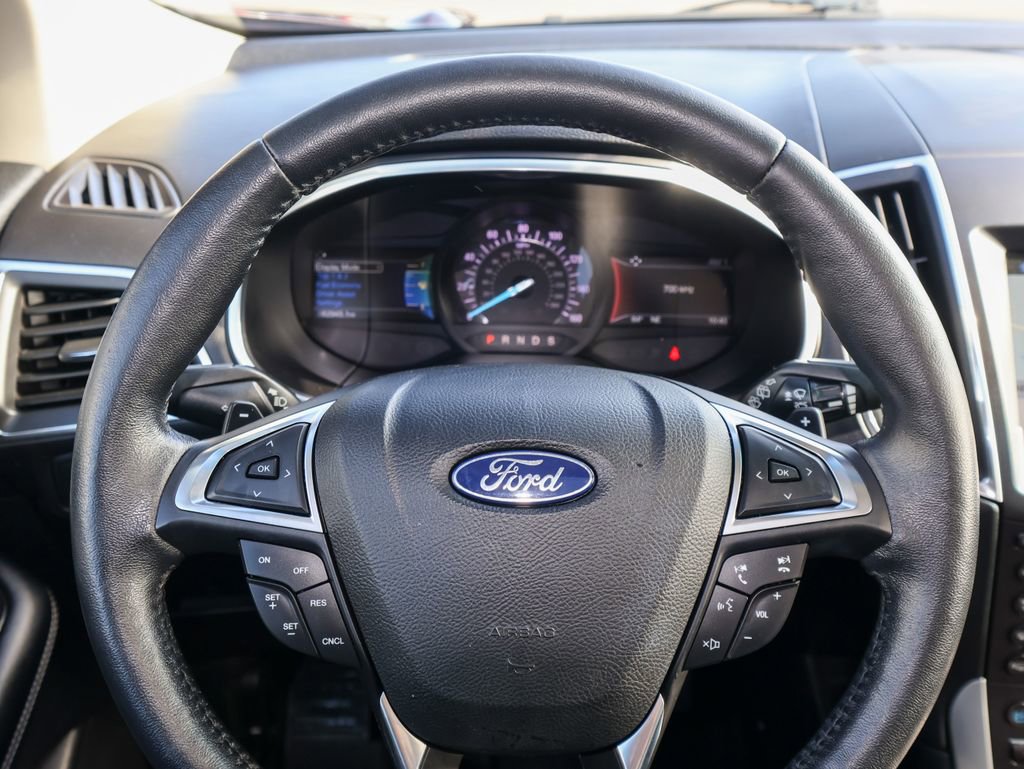 Used 2018 Ford Edge Titanium w/ Equipment Group 301A image 18
