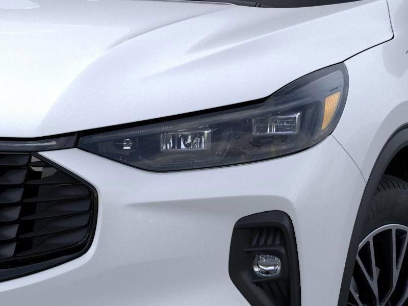 New 2025 Ford Escape SE w/ PHEV Premium Package FWD image 18