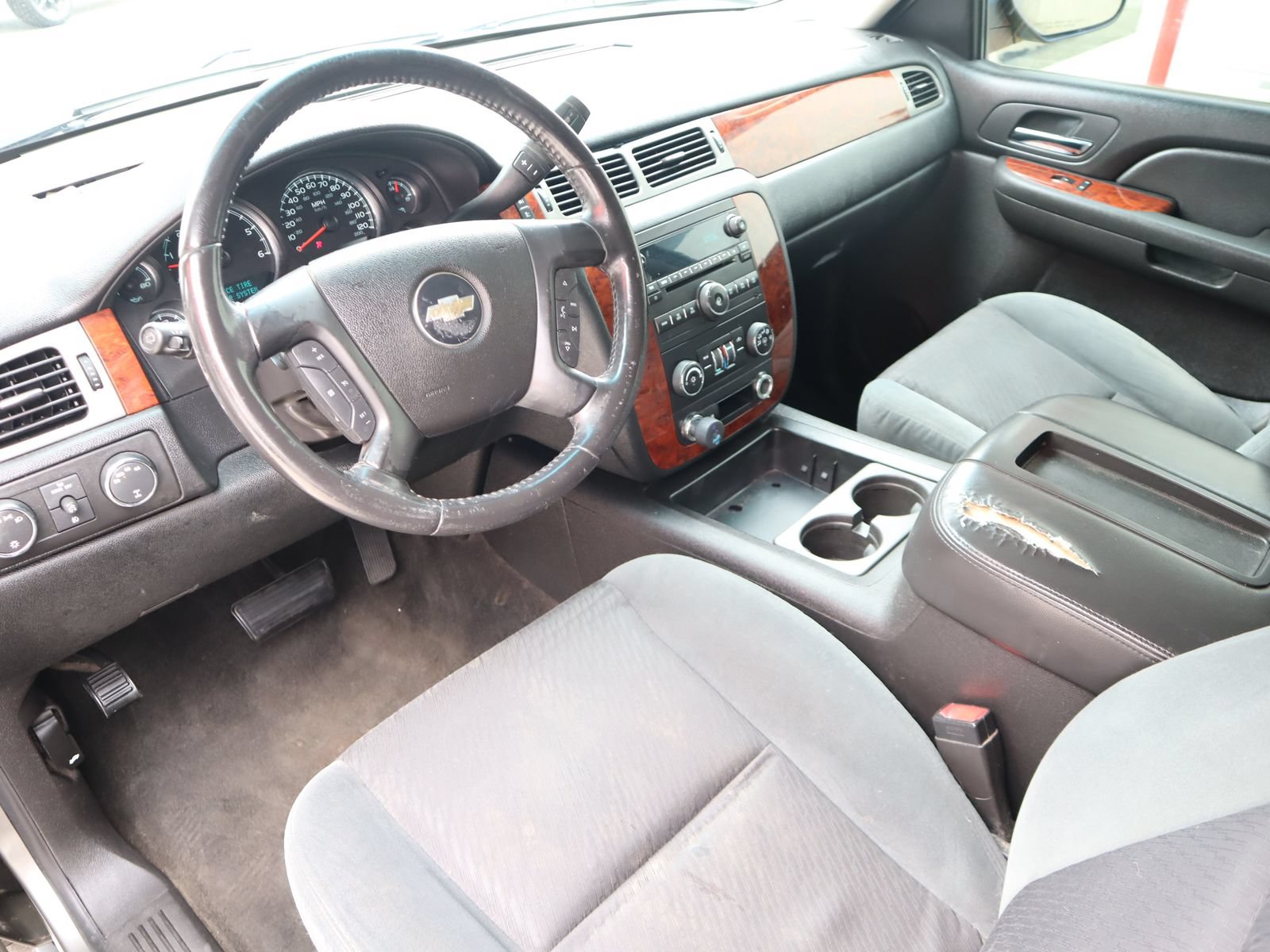 Used 2009 Chevrolet Tahoe LT AWD/4WD image 16