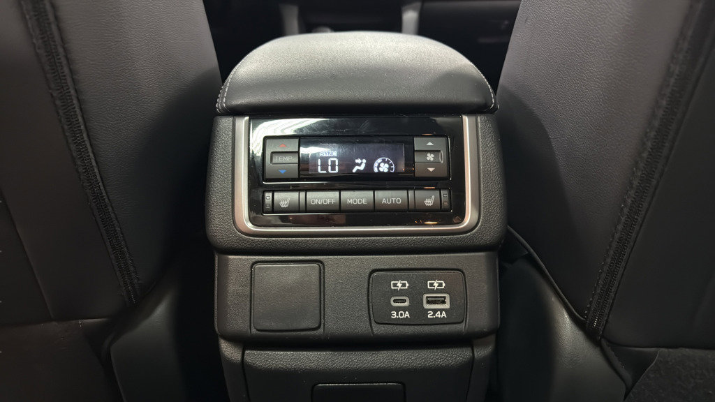 Certified 2023 Subaru Ascent Limited w/ Technology Package image 27
