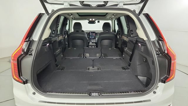 Certified 2025 Volvo XC90 B6 Core w/ Protection Package Premier AWD/4WD image 42