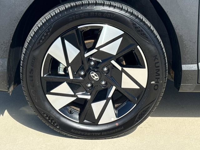 Used 2025 Hyundai Kona SEL image 5