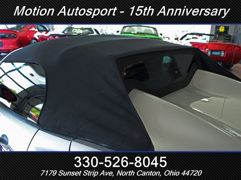 Used 2007 Saturn Sky RWD image 10