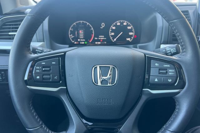Used 2025 Honda Odyssey Touring image 29