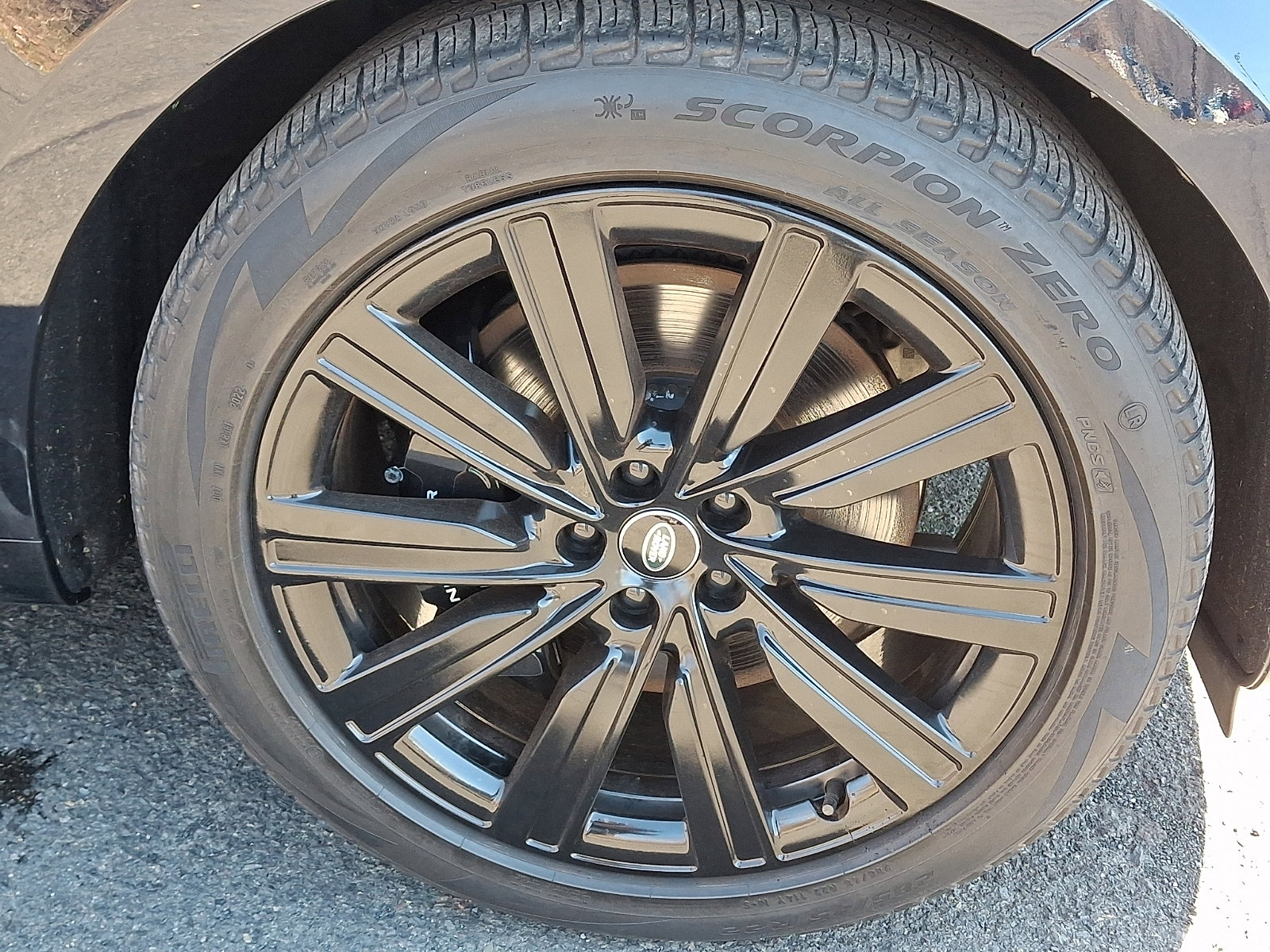 Used 2023 Land Rover Range Rover Long Wheelbase SE image 30