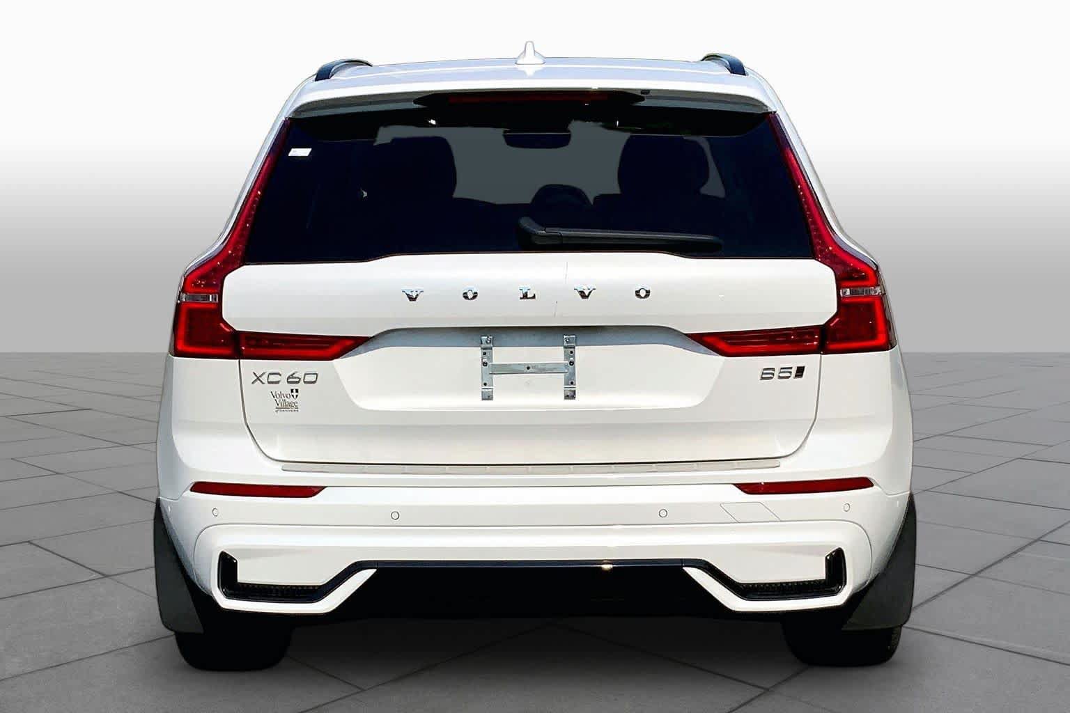 Used 2024 Volvo XC60 B5 Ultimate w/ Protection Package Premier AWD/4WD image 5