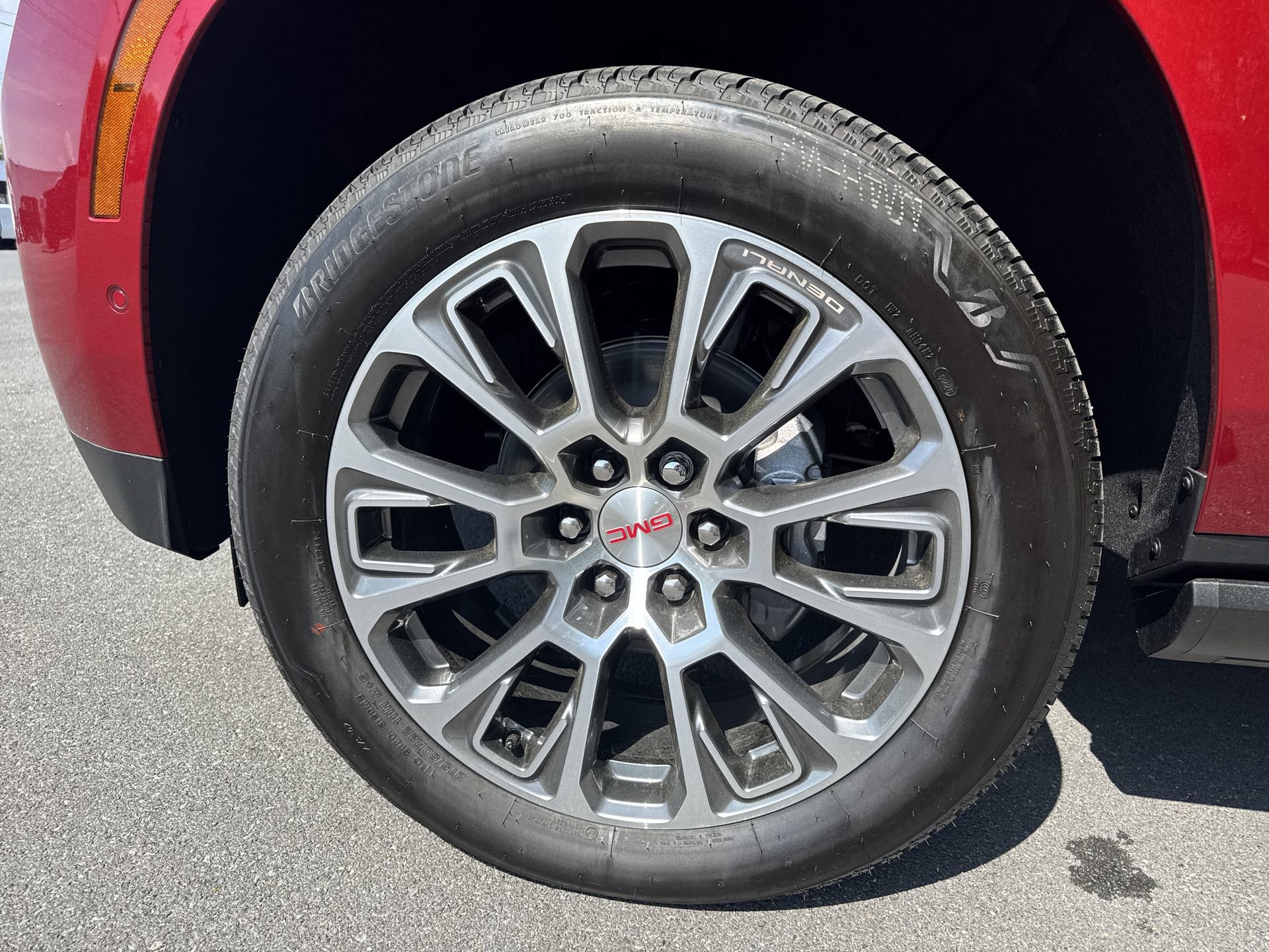 New 2026 GMC Yukon Denali w/ Denali Reserve Package image 19