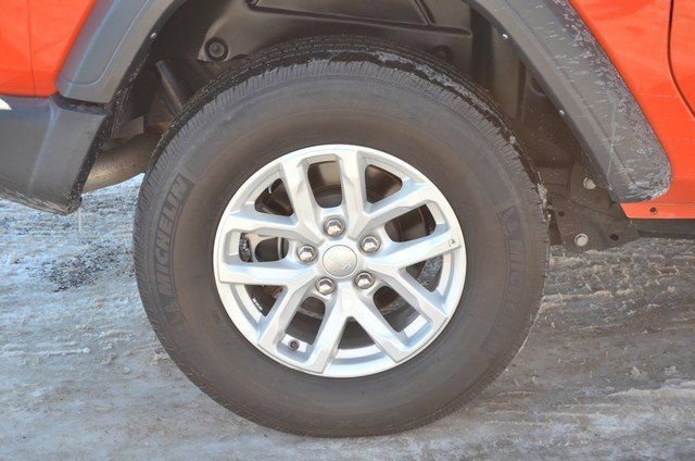 Used 2023 Jeep Wrangler Sport S image 11