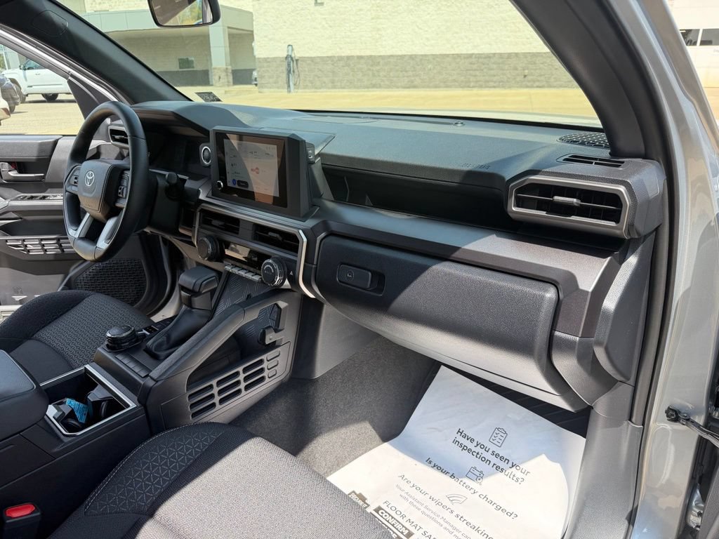 Certified 2025 Toyota 4Runner SR5 AWD/4WD image 34