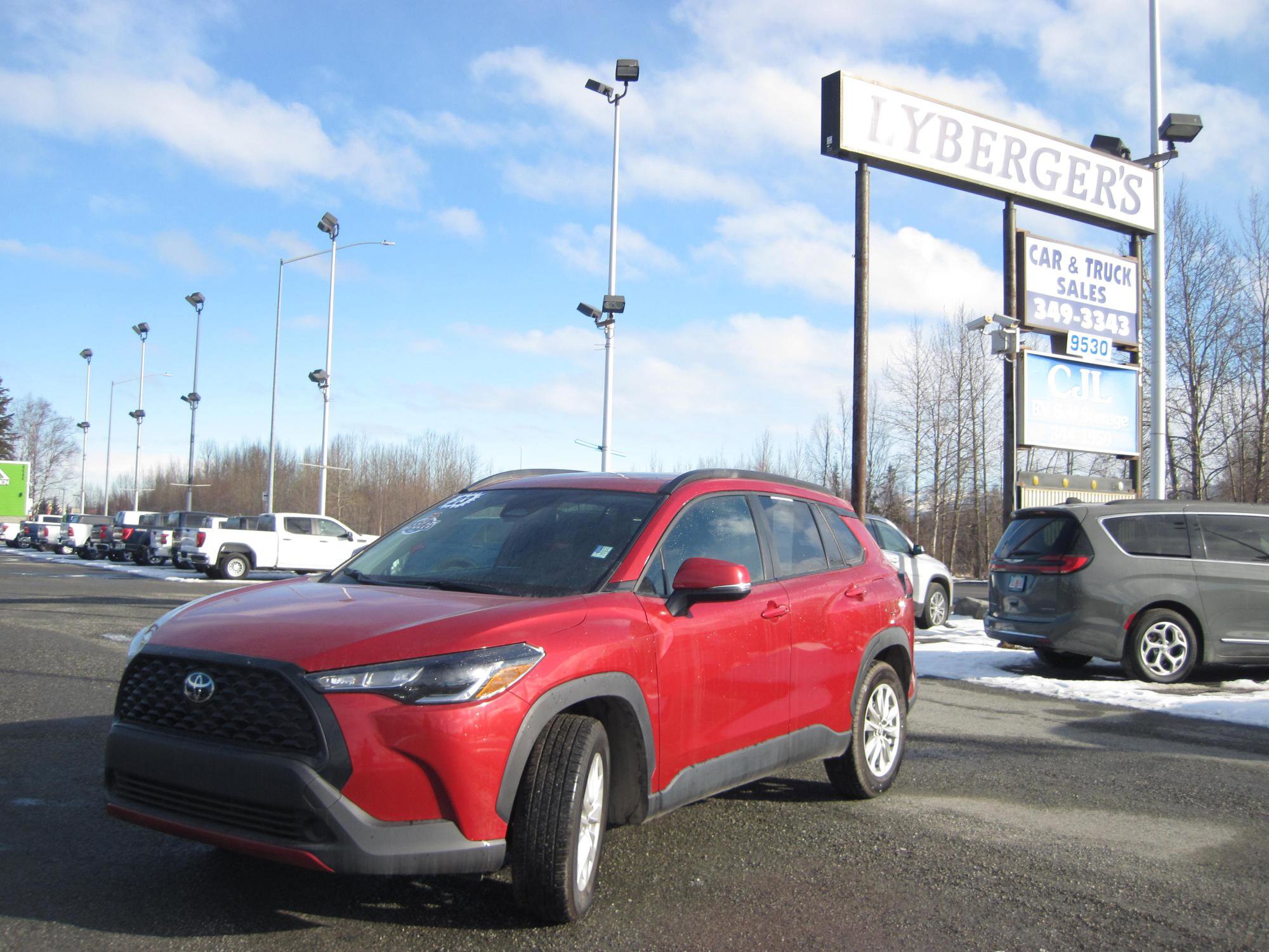 Used 2023 Toyota Corolla Cross LE w/ Moonroof Package image 1