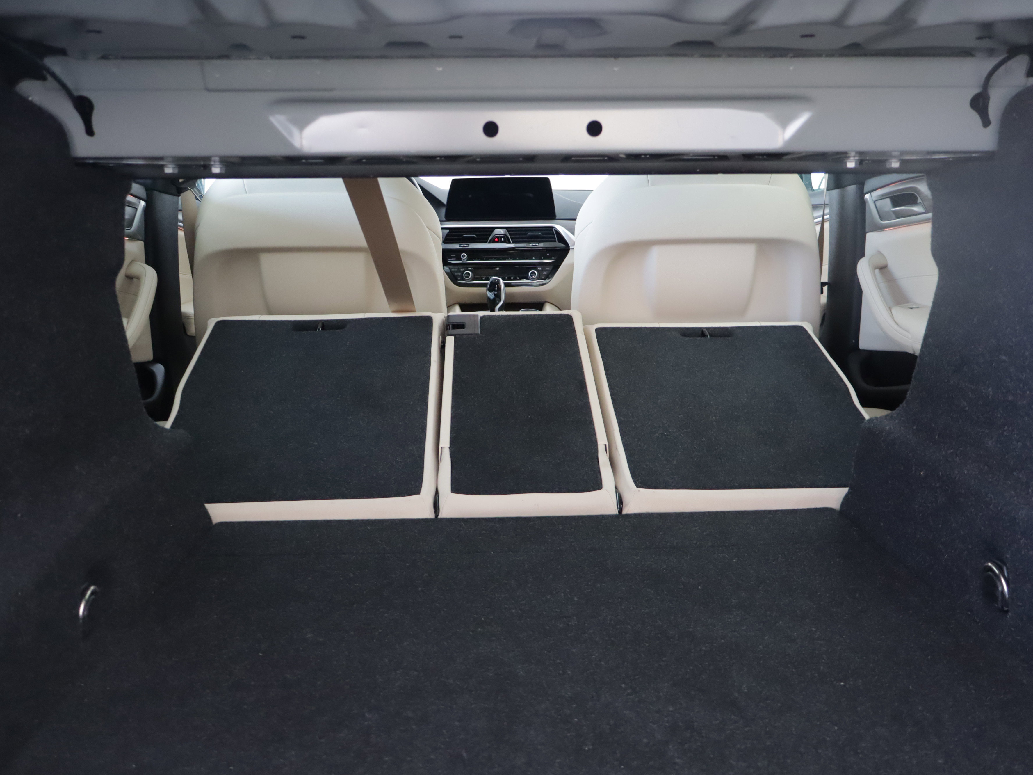 Used 2019 BMW 530i xDrive w/ Convenience Package image 24