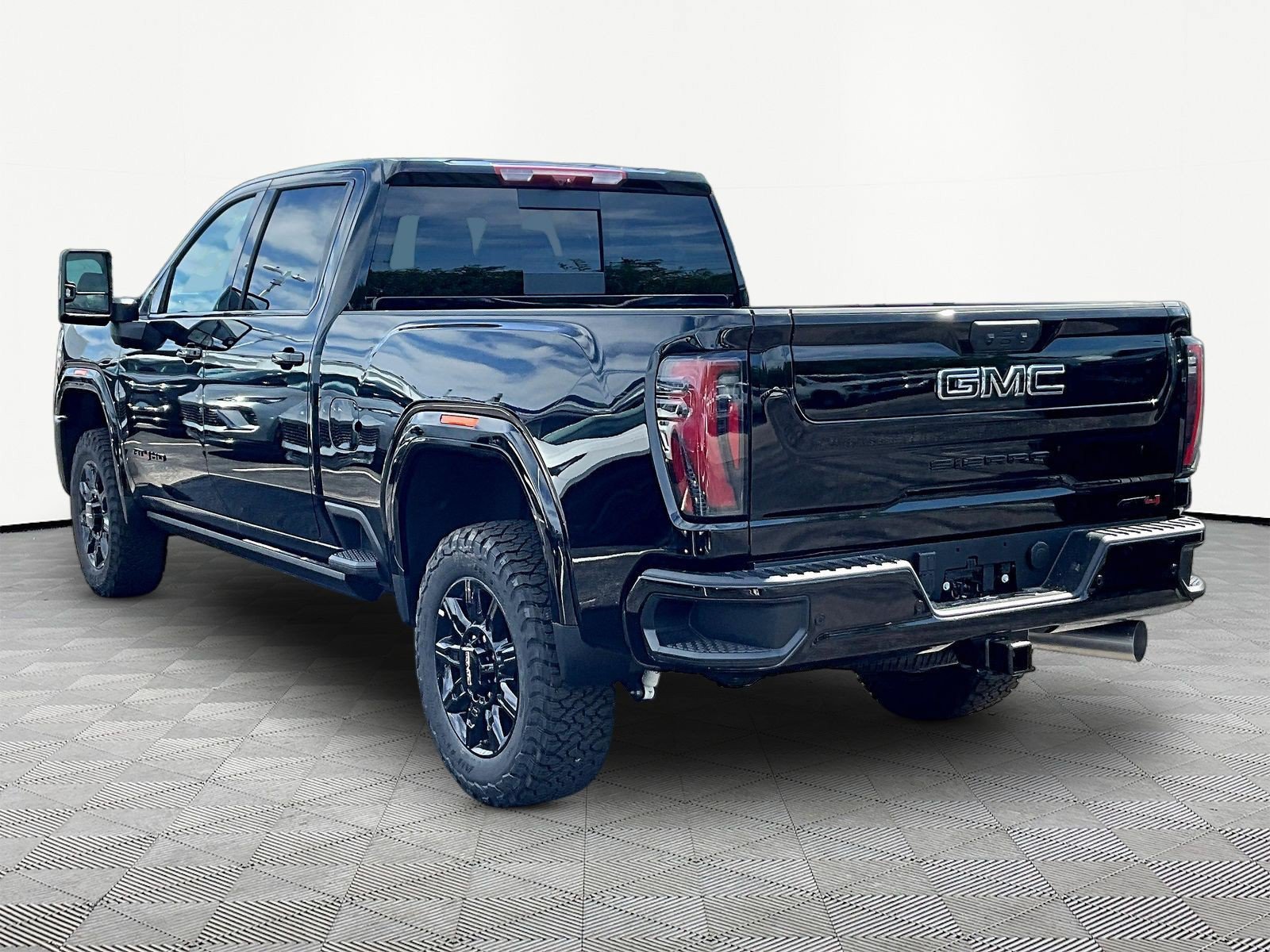 New 2026 GMC Sierra 3500 AT4 w/ AT4 Premium Plus Package AWD/4WD image 4