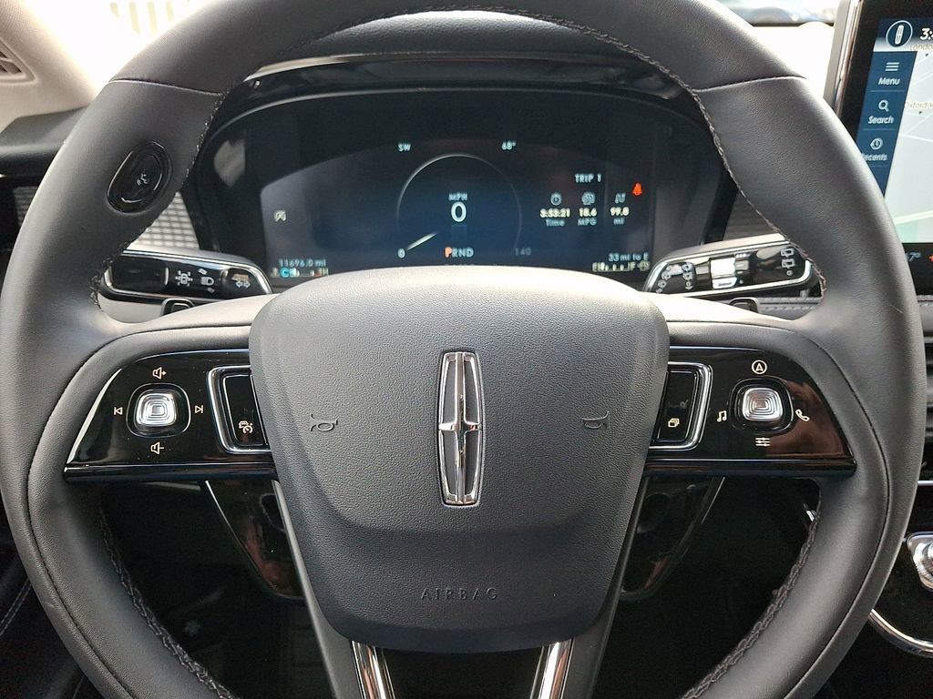 Used 2023 Lincoln Corsair AWD w/ Equipment Group 101A image 17