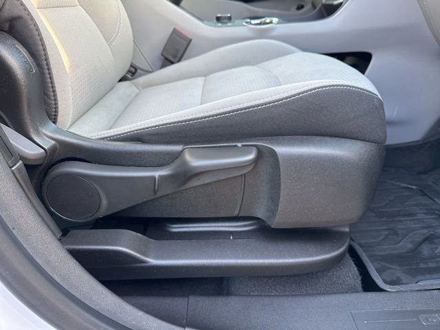 Used 2023 GMC Terrain SLE w/ Driver Convenience Package image 31