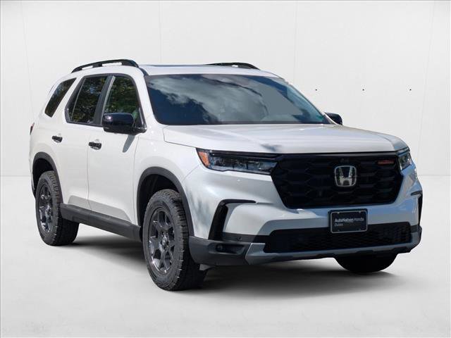 New 2025 Honda Pilot TrailSport image 7