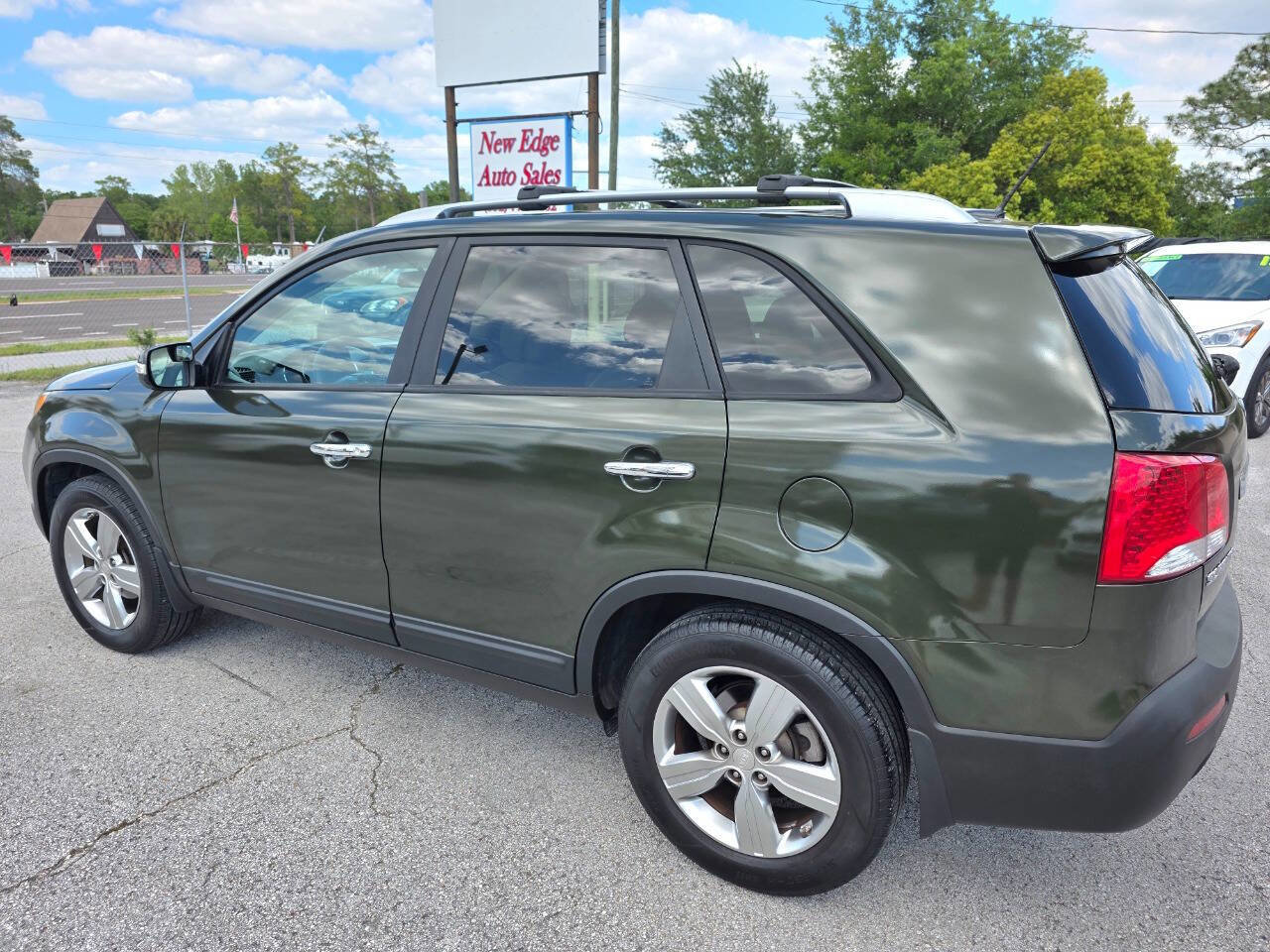 Used 2012 Kia Sorento EX FWD image 2
