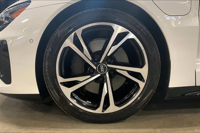 Certified 2023 Audi e-tron GT Prestige w/ Prestige Package AWD/4WD image 9