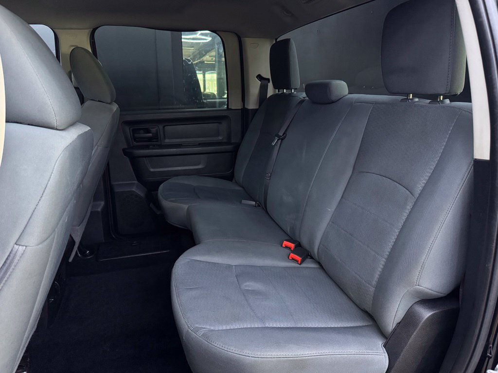 Used 2014 RAM 1500 Express w/ Black Ram 1500 Express Group AWD/4WD image 17