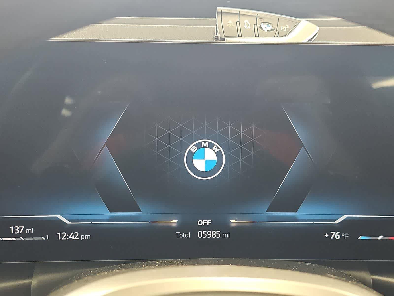 Used 2025 BMW 330i xDrive Sedan AWD/4WD image 13