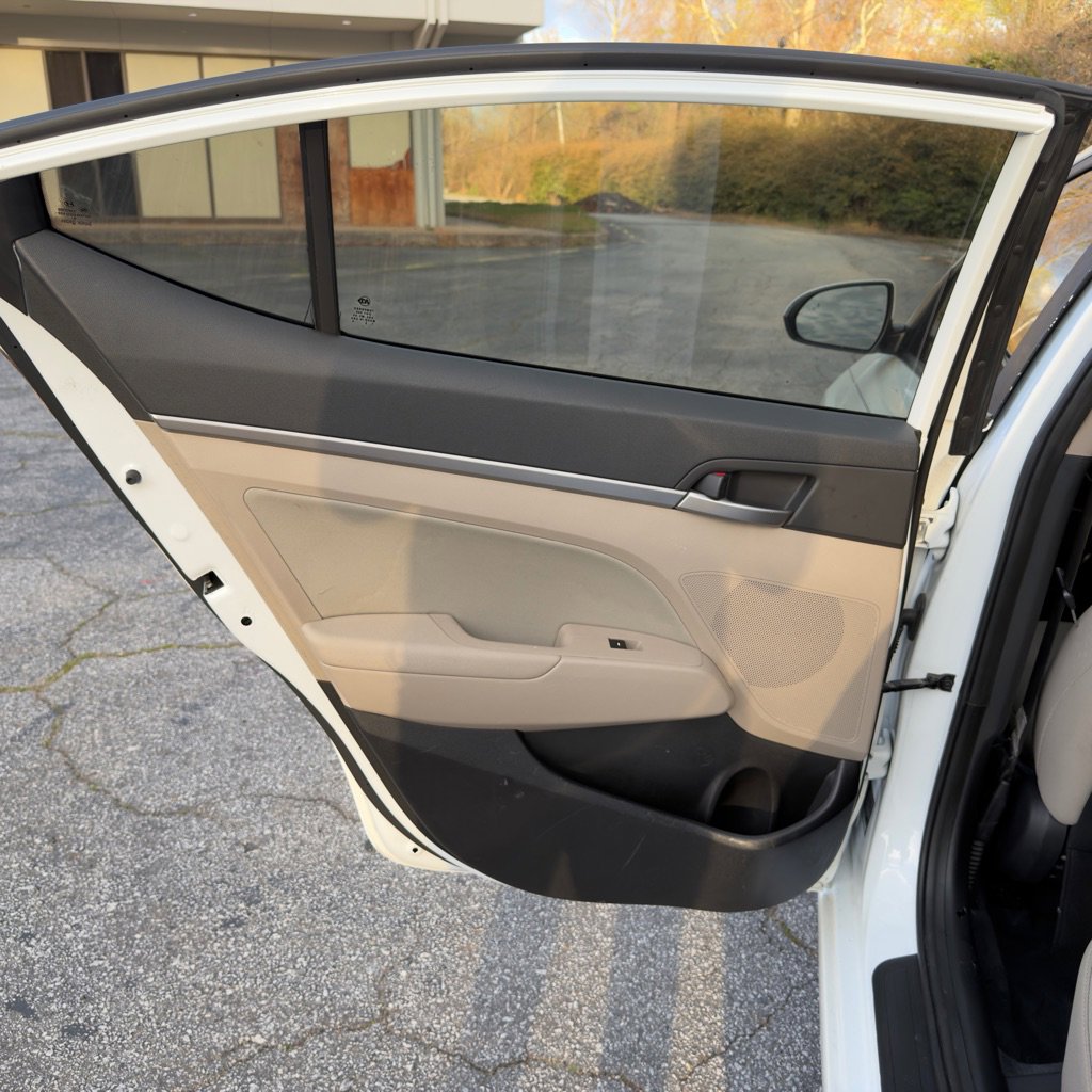 Used 2017 Hyundai Elantra SE w/ SE A/T Tech Package 03 image 27