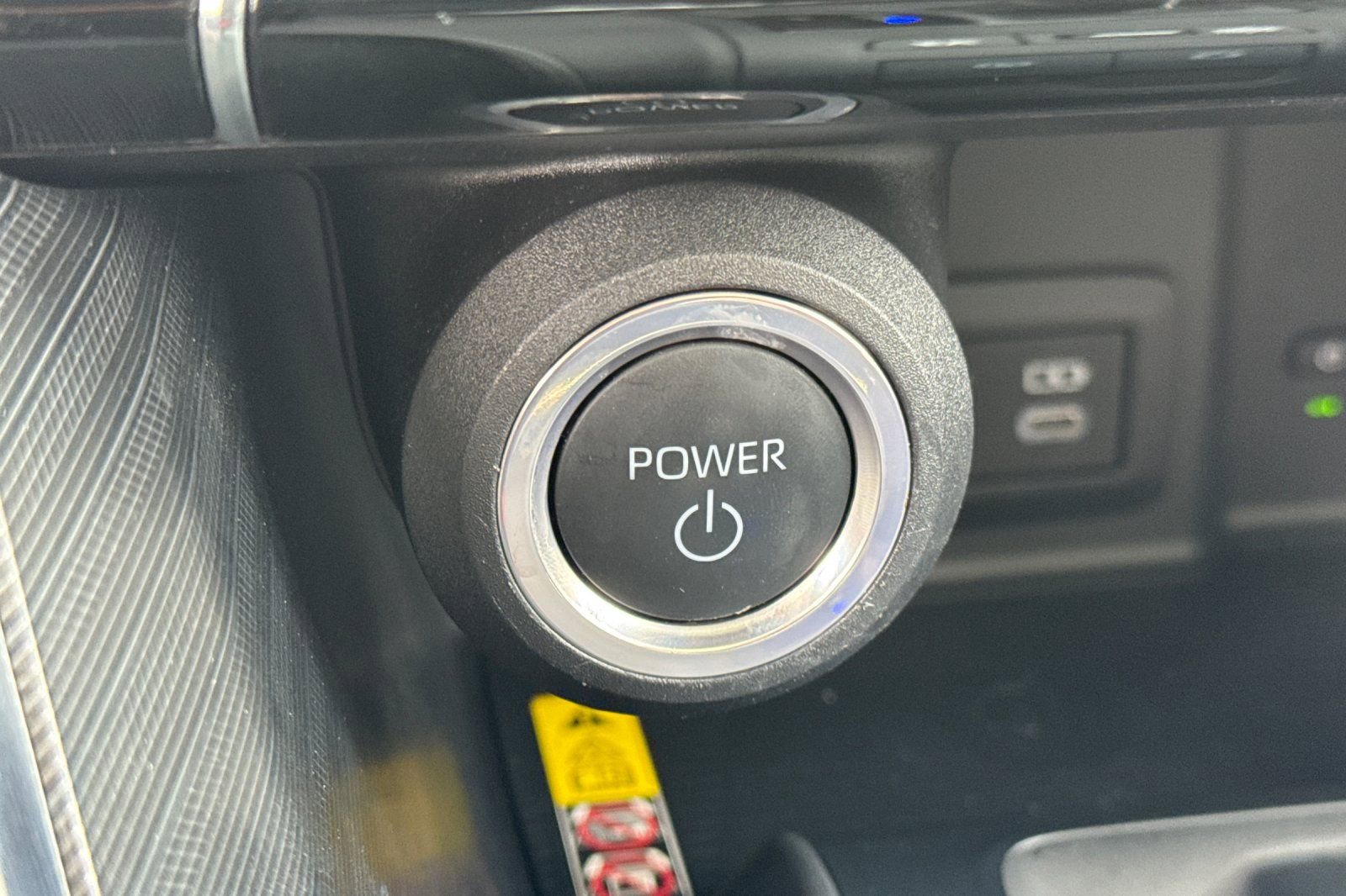 Certified 2024 Toyota Venza Limited AWD/4WD image 30