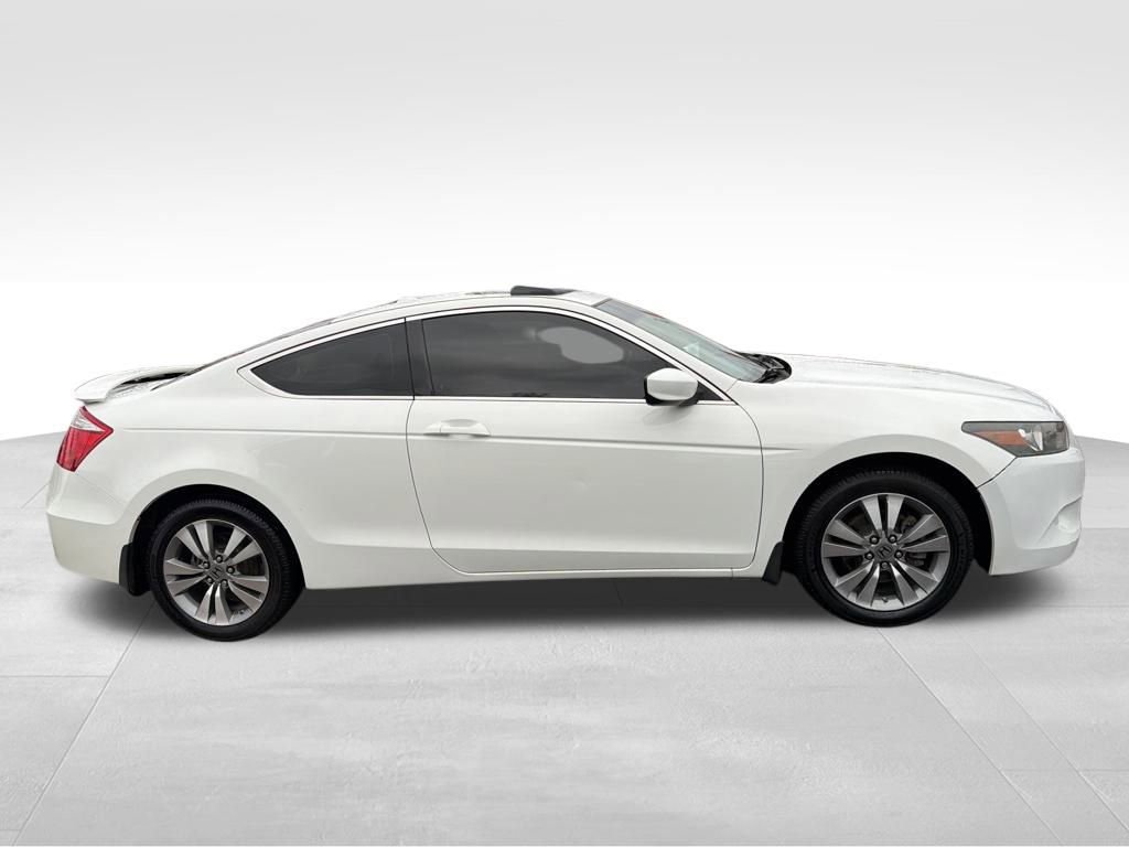 Used 2010 Honda Accord EX-L image 4