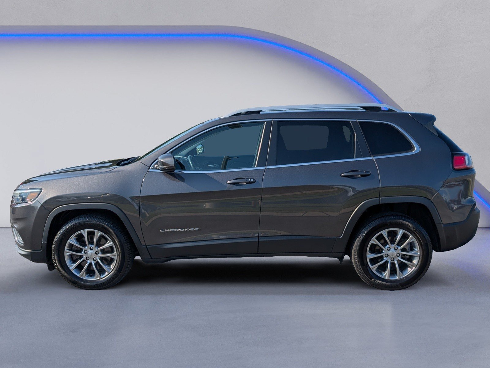 Used 2021 Jeep Cherokee Latitude Lux w/ Sun & Sound Group FWD image 6