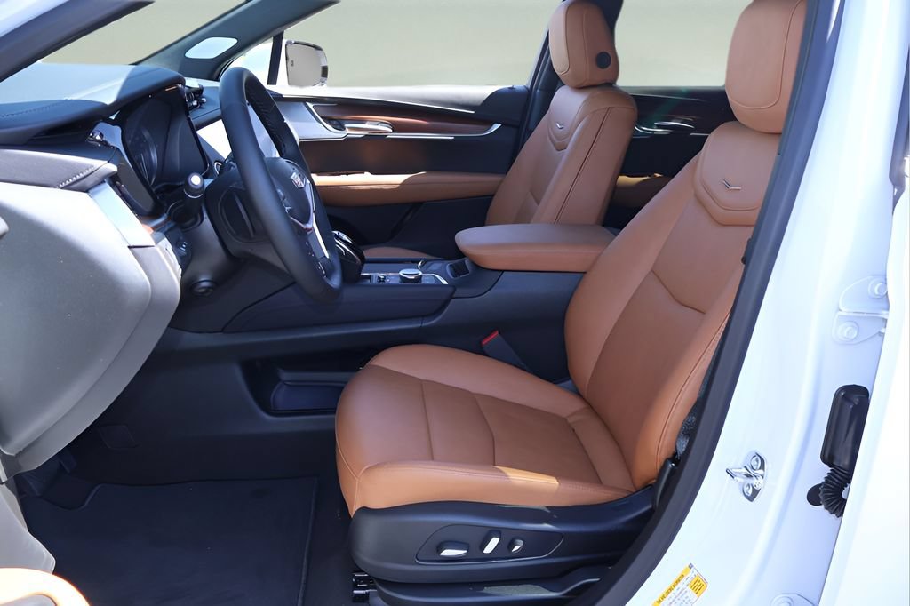 New 2026 Cadillac XT5 Premium Luxury w/ Driver Assist Package FWD image 13