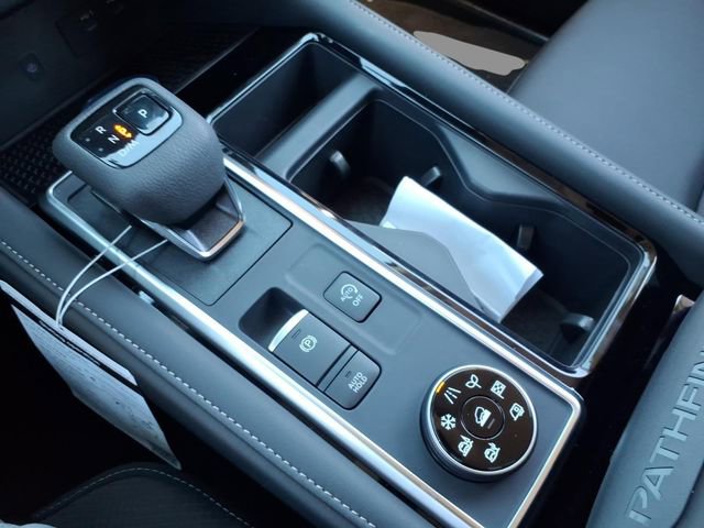 New 2026 Nissan Pathfinder SL image 22