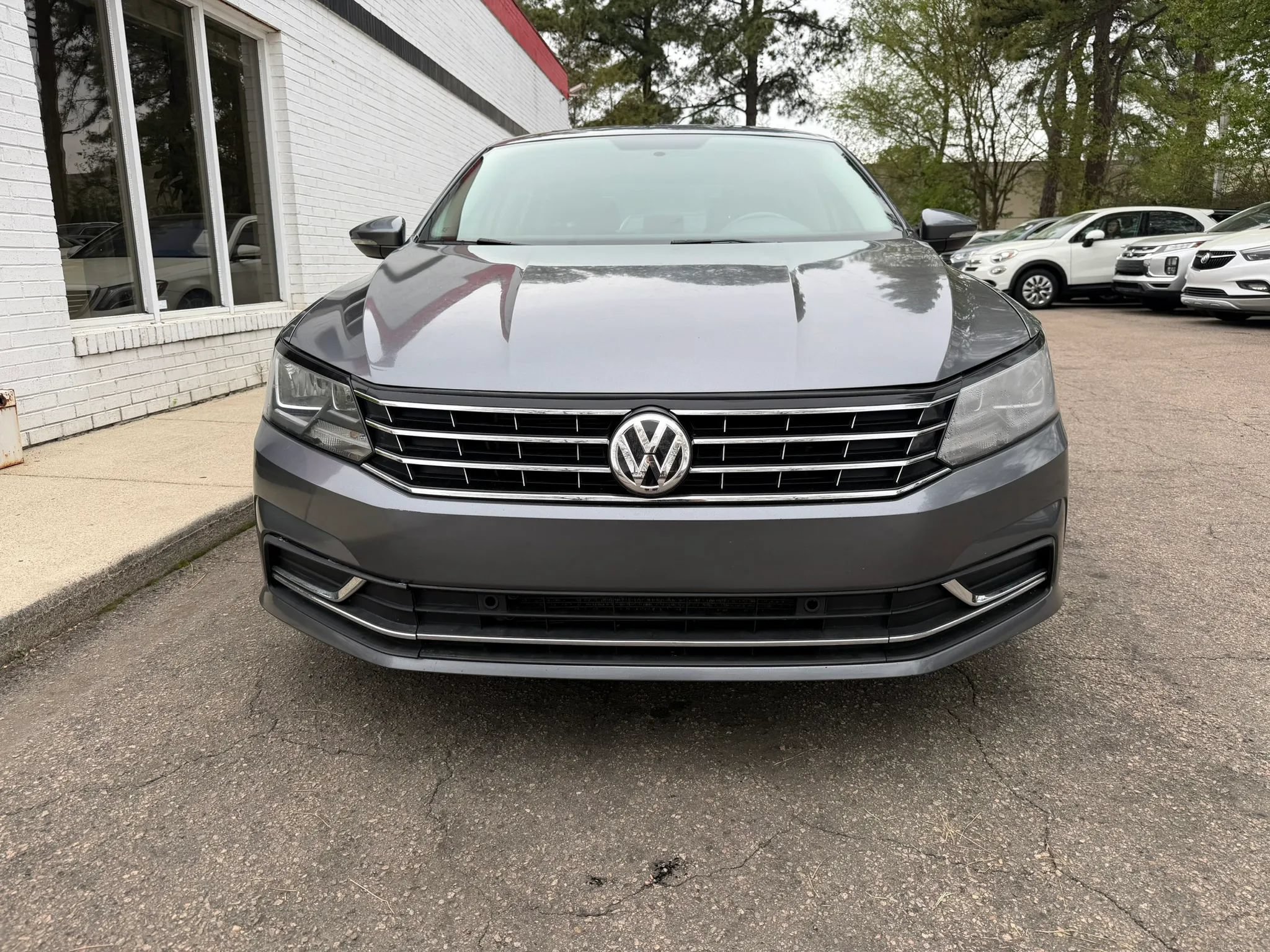 Used 2019 Volkswagen Passat 2.0T Wolfsburg FWD image 3