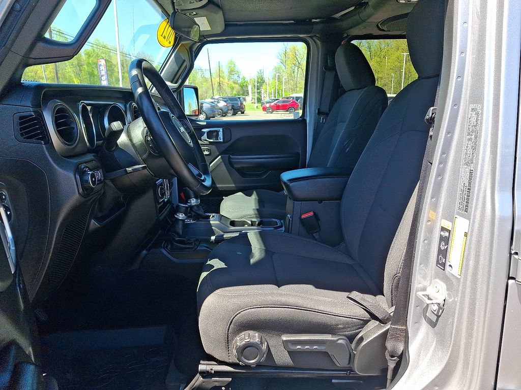 Used 2021 Jeep Wrangler Unlimited Sport AWD/4WD image 14
