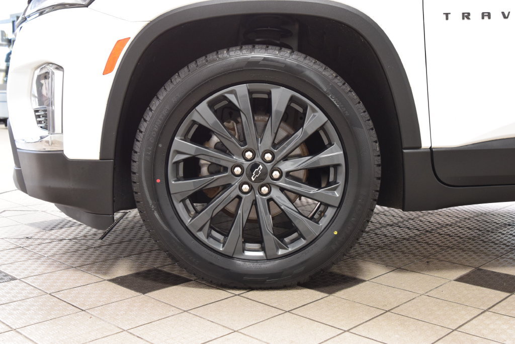 Used 2023 Chevrolet Traverse RS w/ LPO, Floor Liner Package AWD/4WD image 29