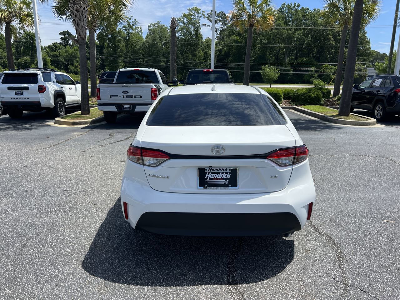 Used 2026 Toyota Corolla LE FWD image 9