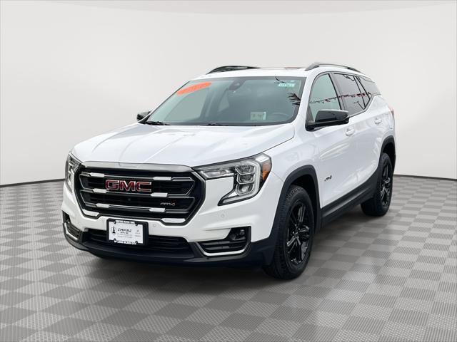 Used 2022 GMC Terrain AT4 w/ Infotainment Package II image 3