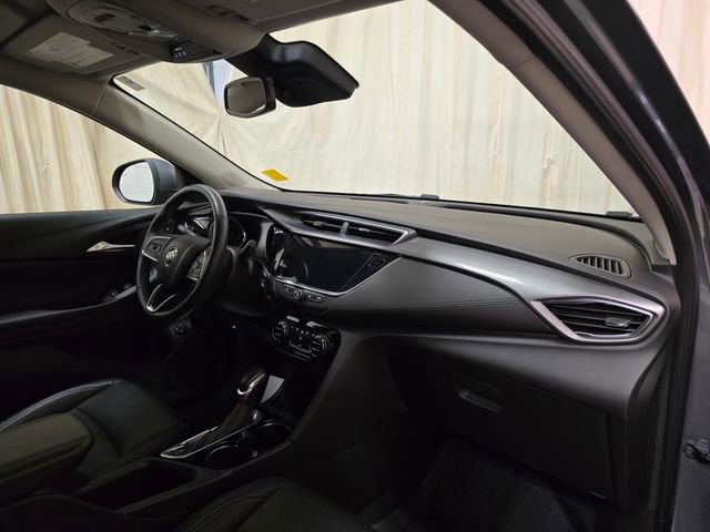 Used 2022 Buick Encore GX Essence AWD/4WD image 38