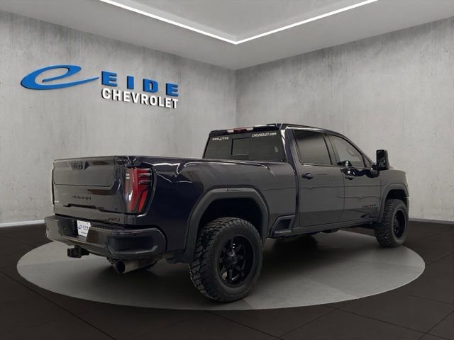 Used 2024 GMC Sierra 2500 AT4 w/ AT4 Preferred Package AWD/4WD image 5