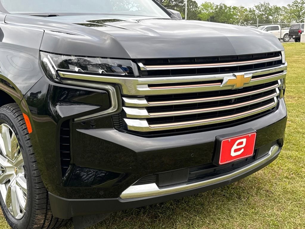 Used 2021 Chevrolet Suburban High Country image 54