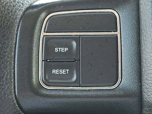 Used 2019 Dodge Grand Caravan SE FWD image 23