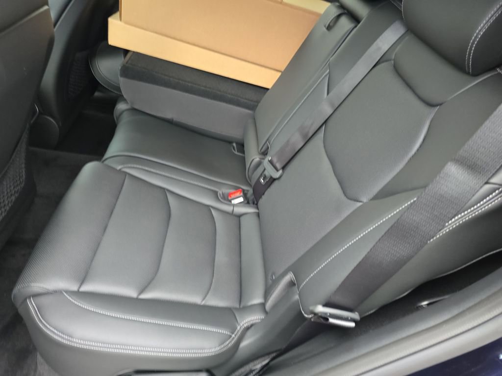 New 2026 Genesis GV70 2.5T Select image 10