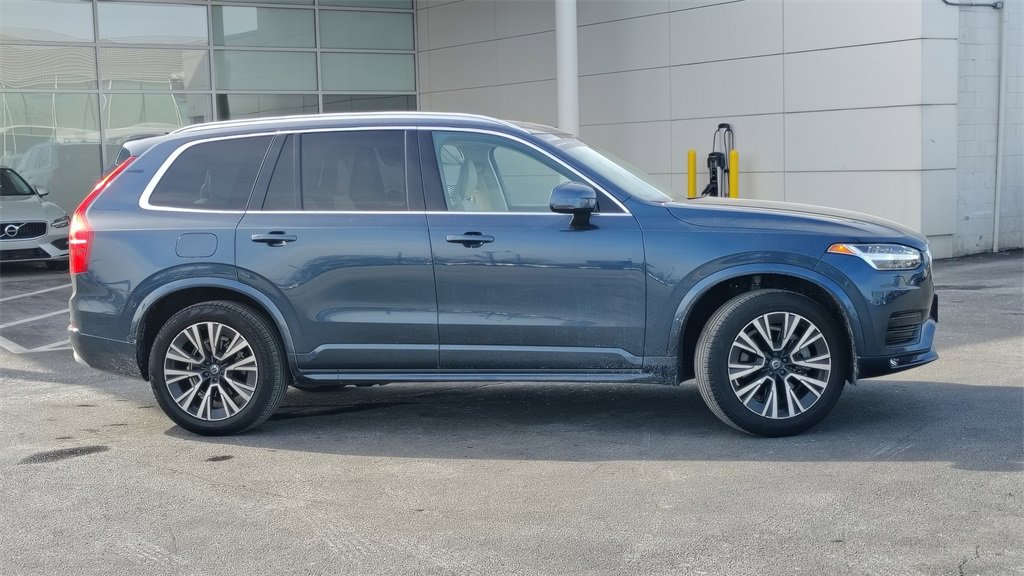 Used 2022 Volvo XC90 T5 Momentum w/ Climate Package image 2