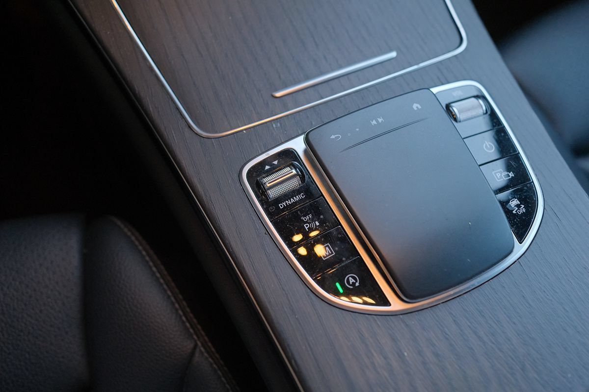 Used 2022 Mercedes-Benz GLC 300 image 27
