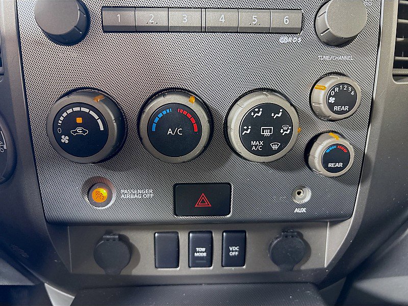 Used 2005 Nissan Armada SE w/ (T01) Tow Pkg image 14