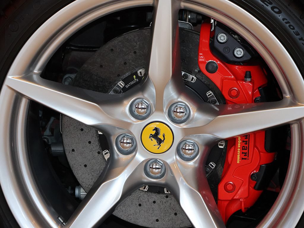 Certified 2023 Ferrari F8 Tributo RWD image 48