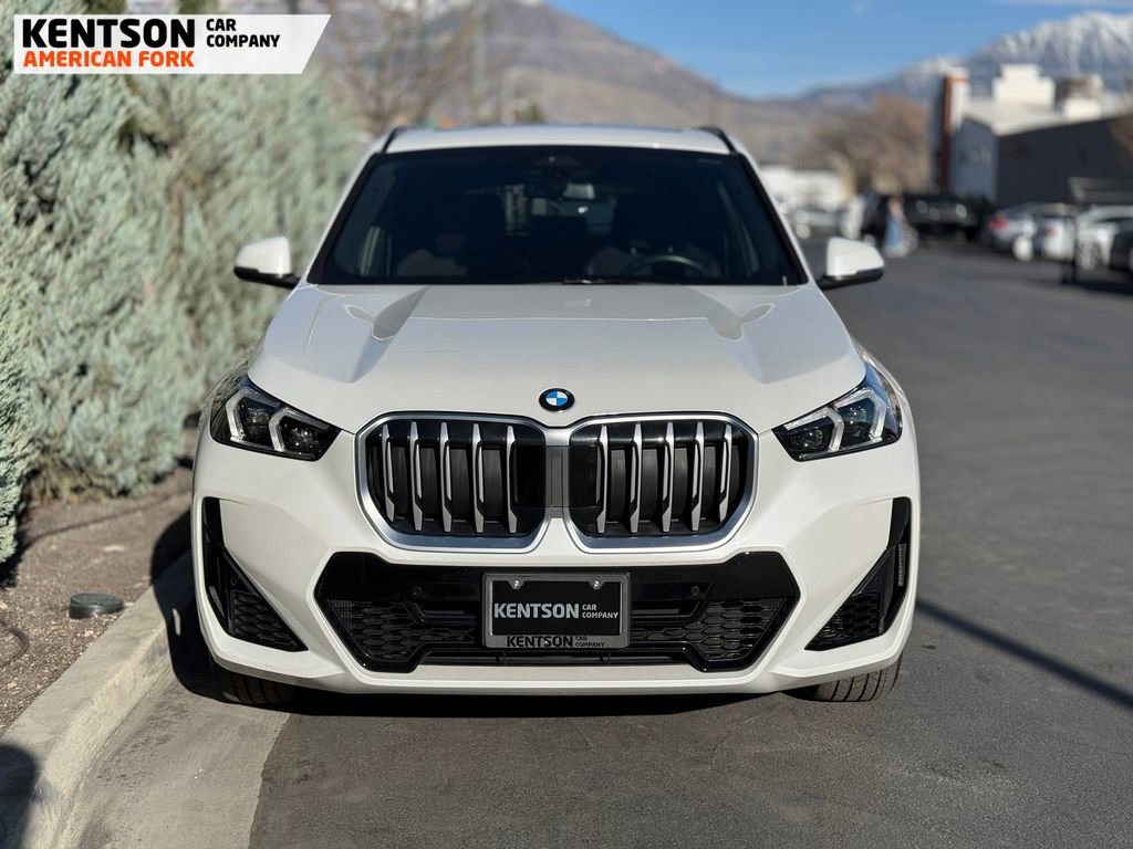 Used 2025 BMW X1 xDrive28i image 2