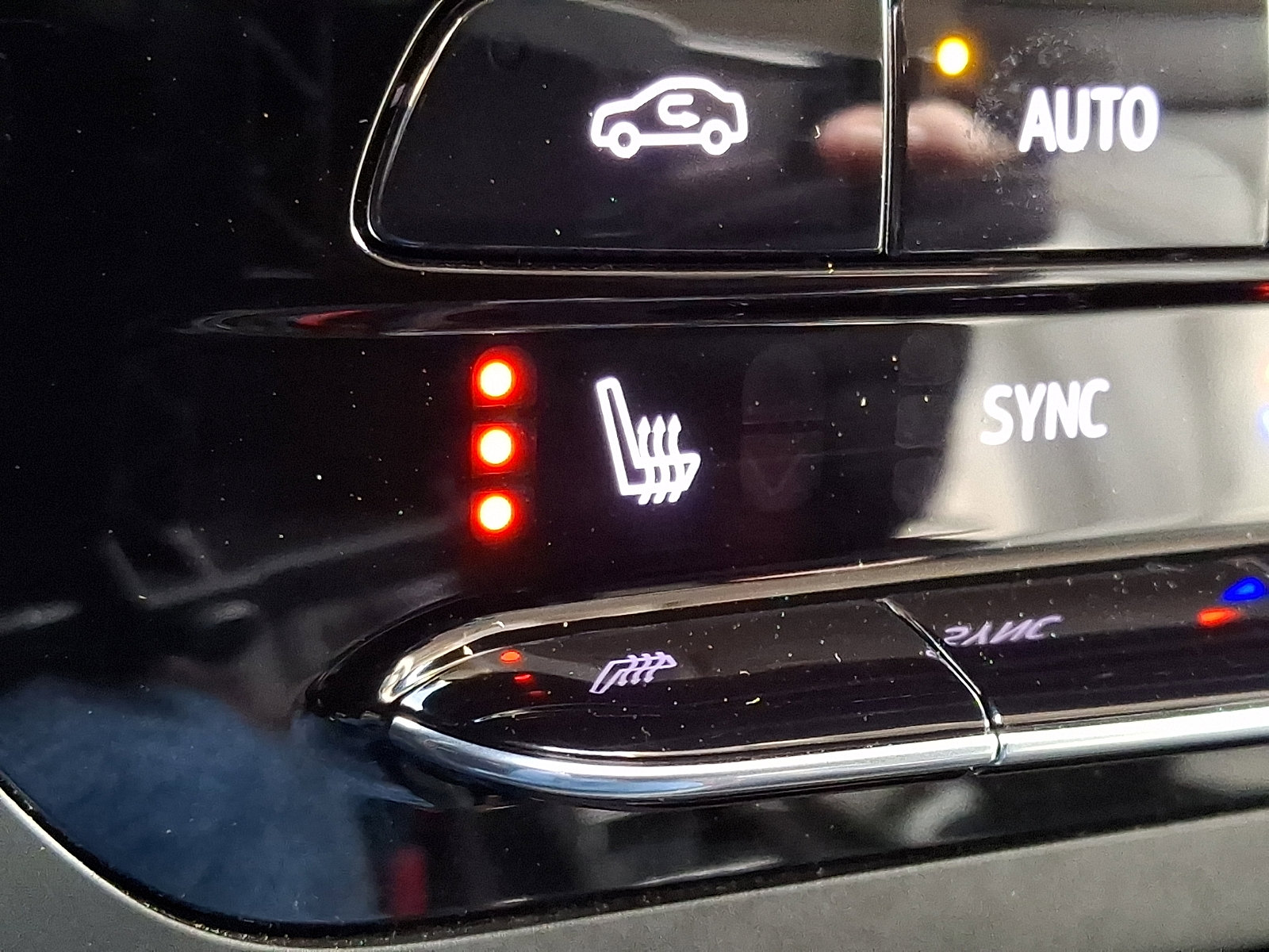 Certified 2023 Buick Envision Essence image 23