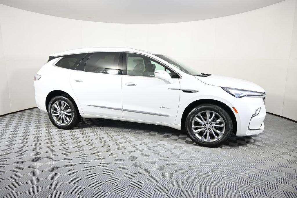 Used 2023 Buick Enclave Avenir w/ LPO, Floor Liner Package AWD/4WD image 8