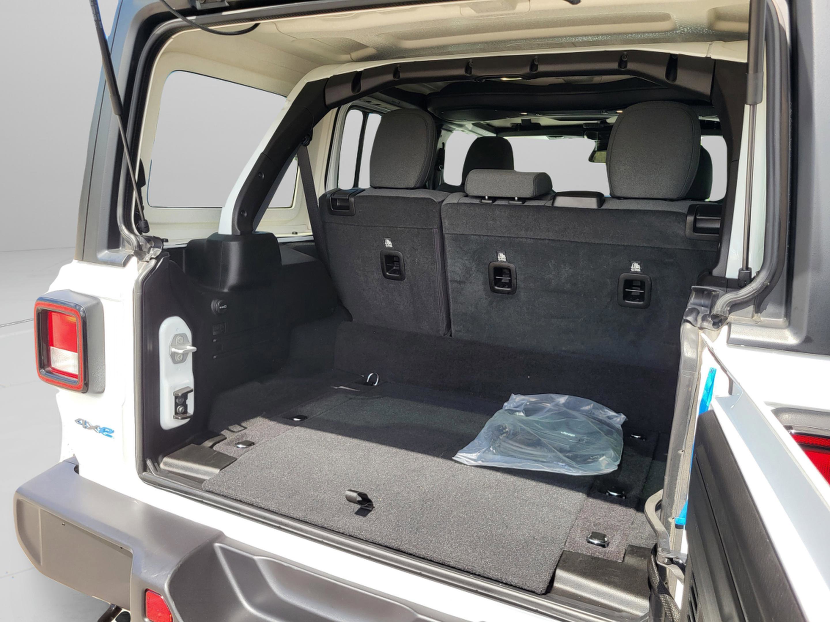 Used 2025 Jeep Wrangler Unlimited Sport S 4xe image 21