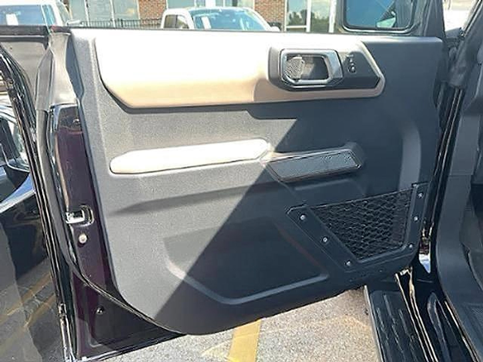 Used 2023 Ford Bronco Wildtrak image 19